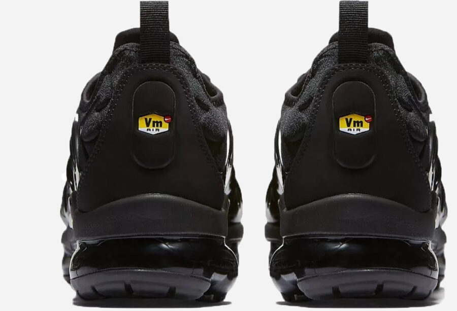 Nike Air VaporMax "Triple Black" - Image 2